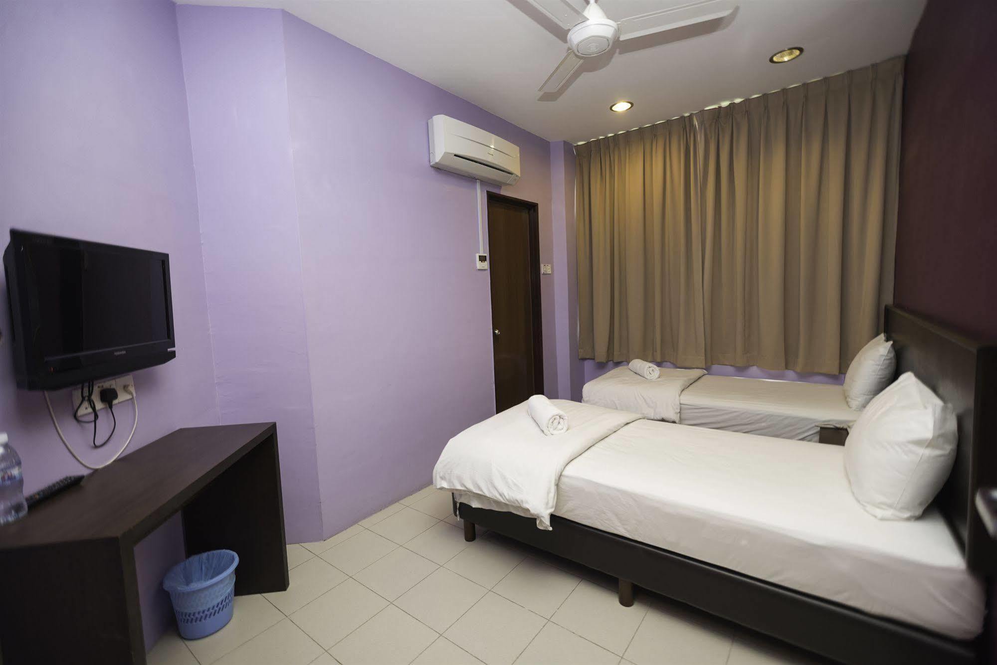 Bary Inn, Klia & Klia2 - 24 Hours Free Airport Pick-Up Sepang Eksteriør bilde